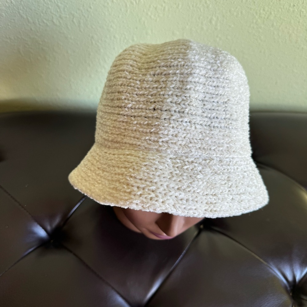 Croft & Barrow Beige Knit Bucket Hat